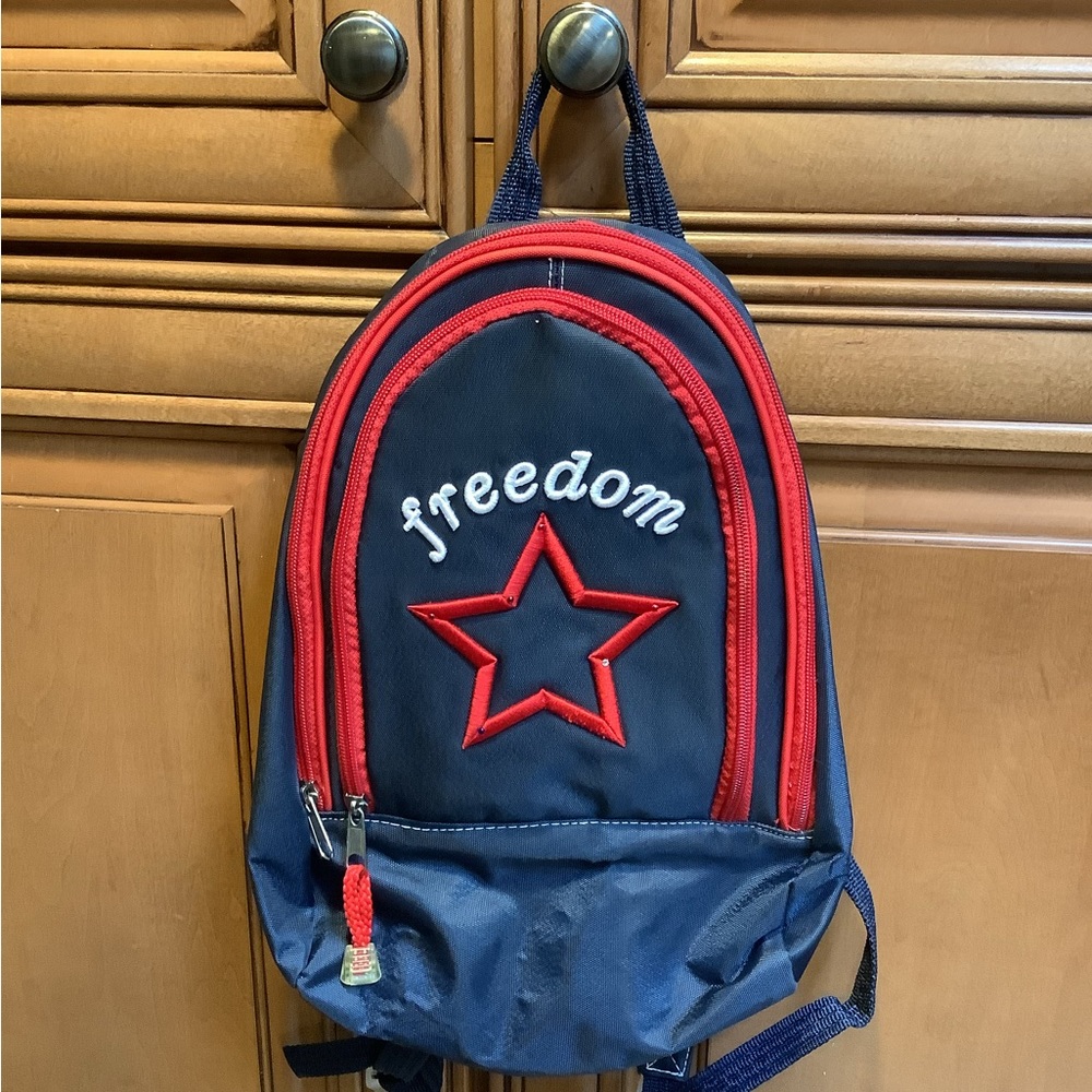 NAVY/RED SMALL FREEDOM BACKPACK